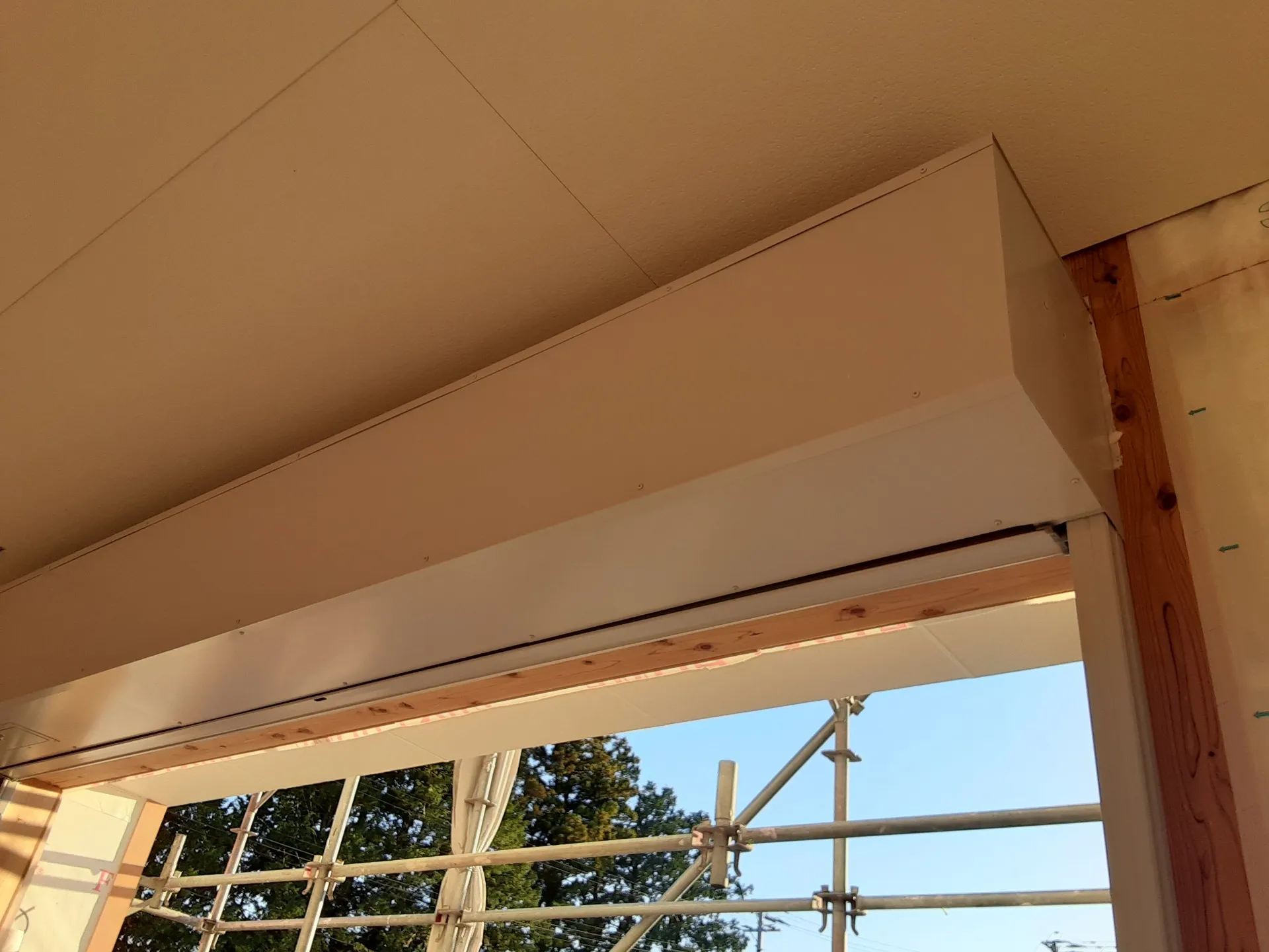 電動軽量シャッター