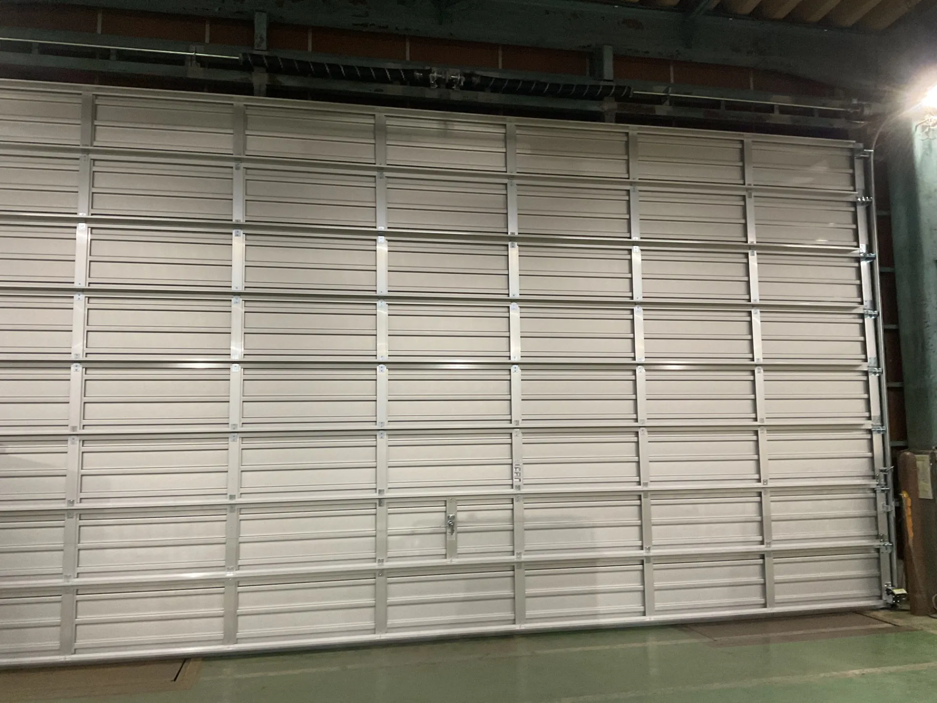 オーバードア入替工事